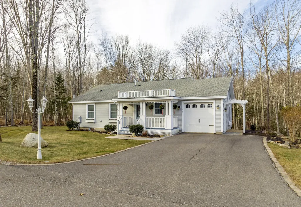 21 Cabana Drive Rockport ME 04856