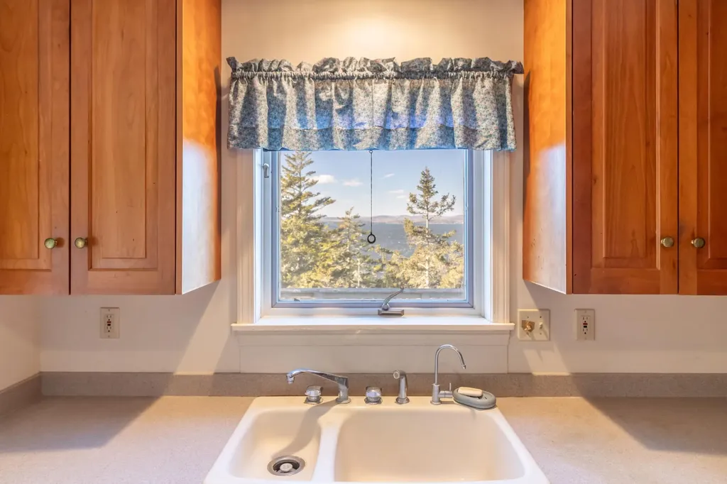 314 Ames Cove Road Brooksville ME 04642