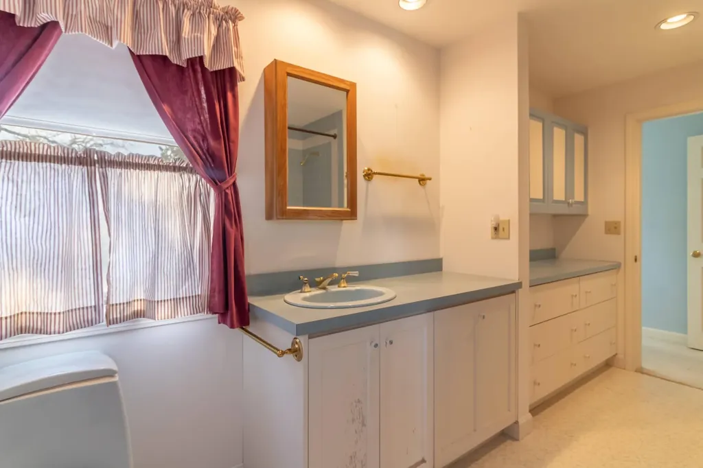 314 Ames Cove Road Brooksville ME 04642
