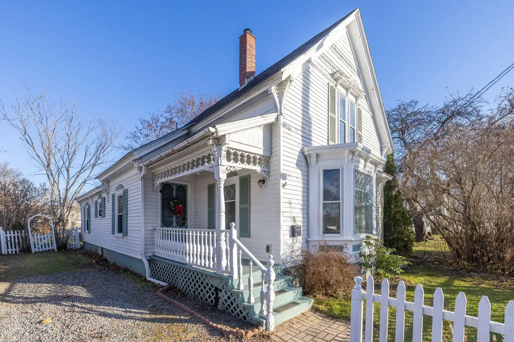 5 Purchase Street Rockland ME 04841