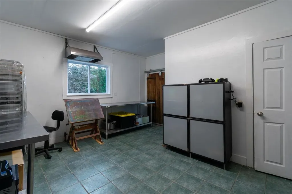 303 Commercial Street Rockport ME 04856