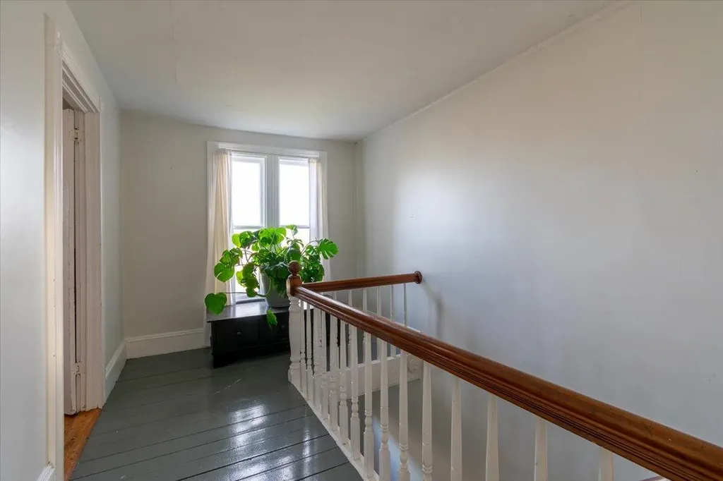 303 Commercial Street Rockport ME 04856