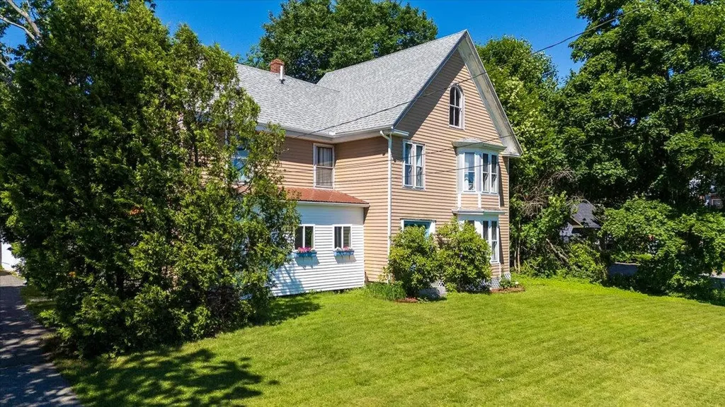 303 Commercial Street Rockport ME 04856