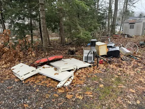 52 Mallett Drive Topsham ME 04086