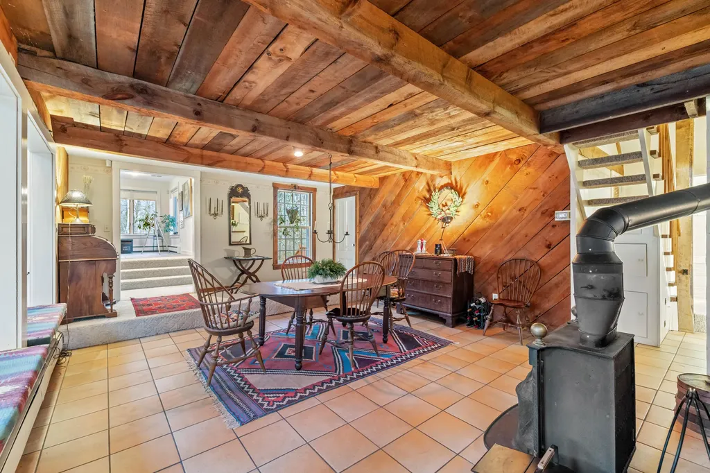 144 Beachwood Avenue Kennebunkport ME 04046