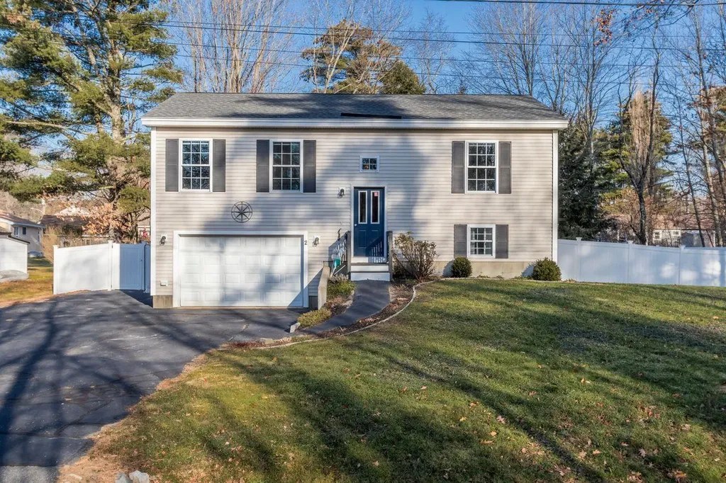 2 Lebanon Road Saco ME 04072