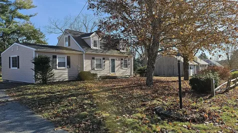 27 Bayview Avenue Bucksport ME 04416