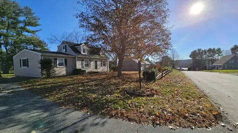 27 Bayview Avenue Bucksport ME 04416