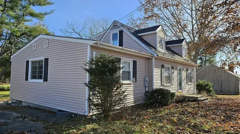 27 Bayview Avenue Bucksport ME 04416