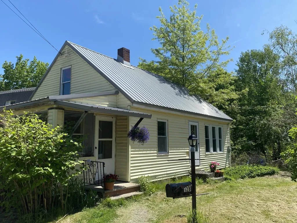 128 Forest Avenue Orono ME 04473