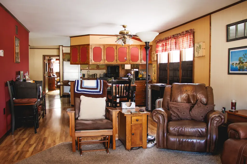 15-17 Sunset Lane Lincoln ME 04457