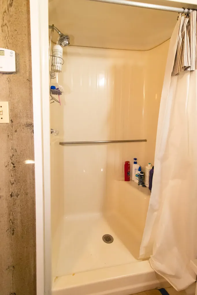 15-17 Sunset Lane Lincoln ME 04457