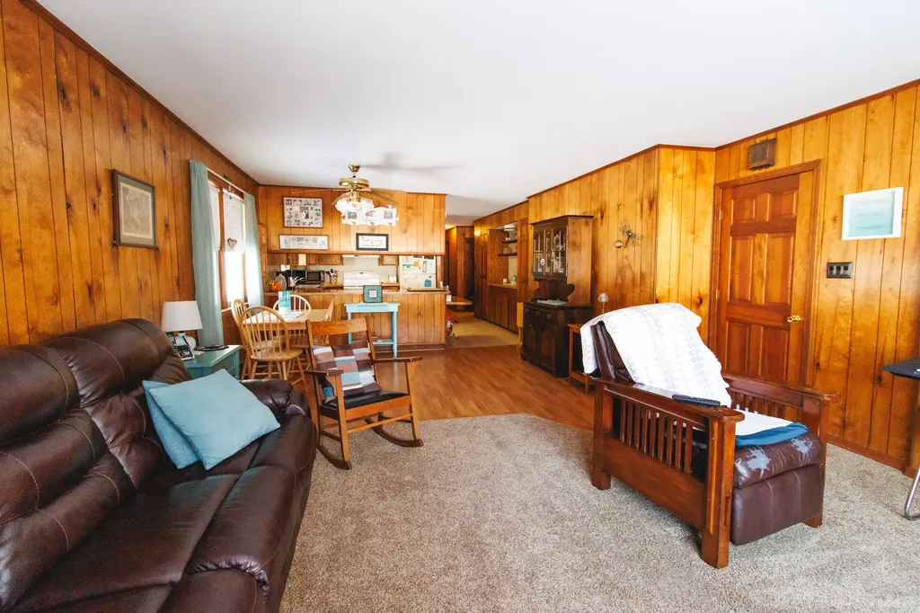 15-17 Sunset Lane Lincoln ME 04457