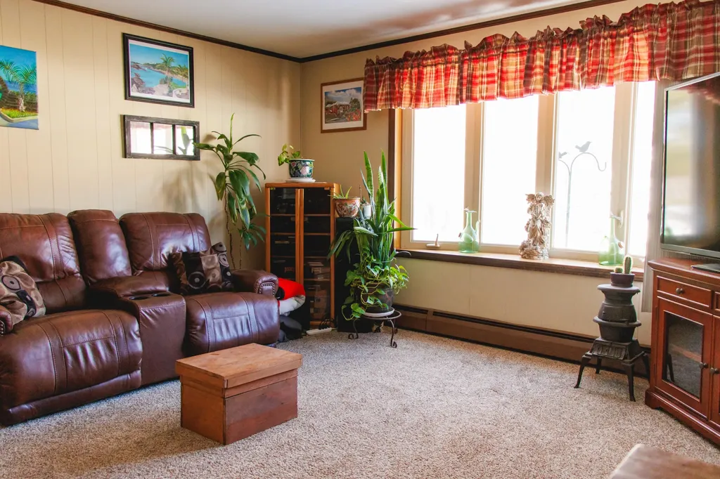 15-17 Sunset Lane Lincoln ME 04457