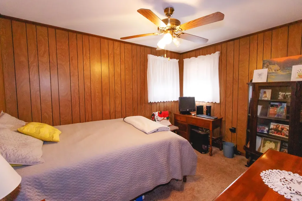 15-17 Sunset Lane Lincoln ME 04457