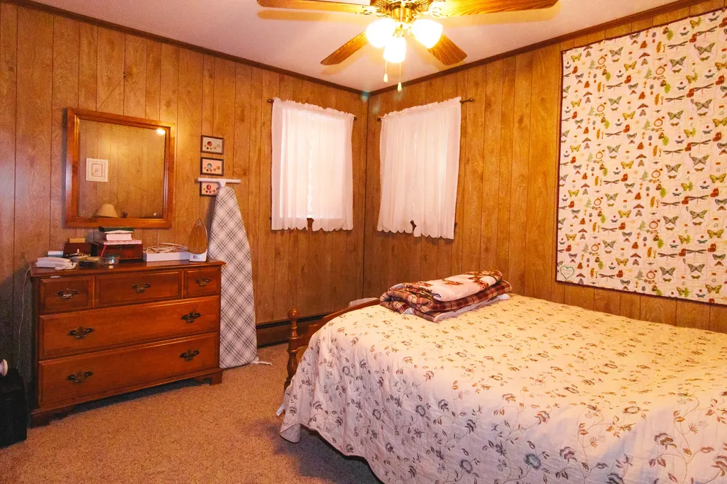 15-17 Sunset Lane Lincoln ME 04457