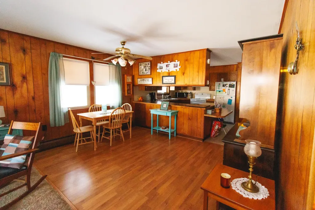 15-17 Sunset Lane Lincoln ME 04457