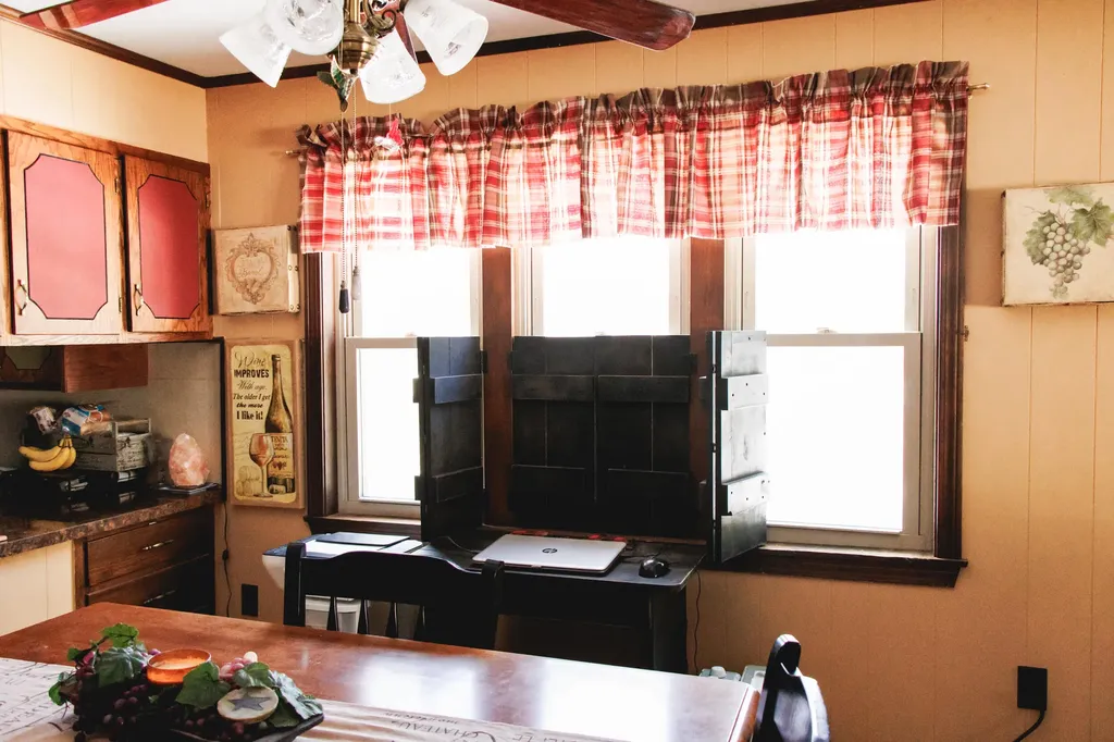 15-17 Sunset Lane Lincoln ME 04457