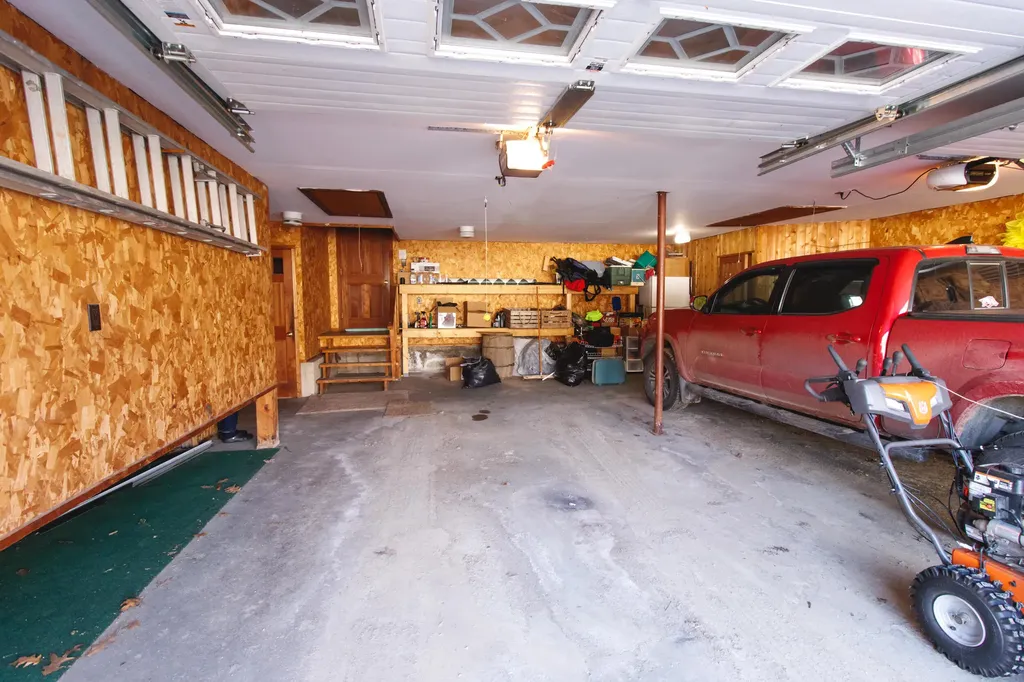 15-17 Sunset Lane Lincoln ME 04457