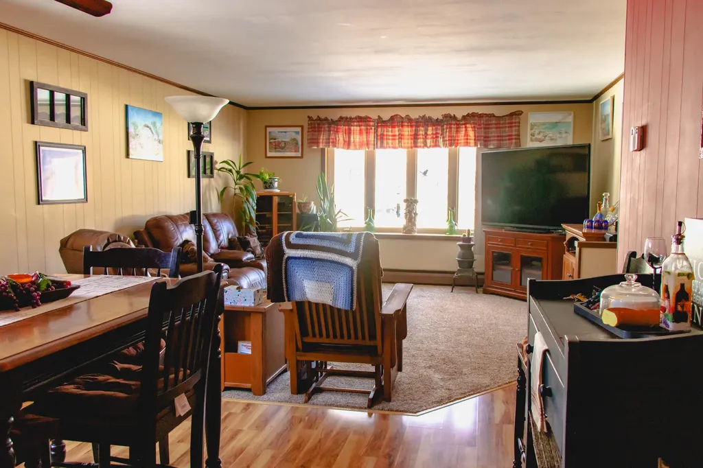 15-17 Sunset Lane Lincoln ME 04457