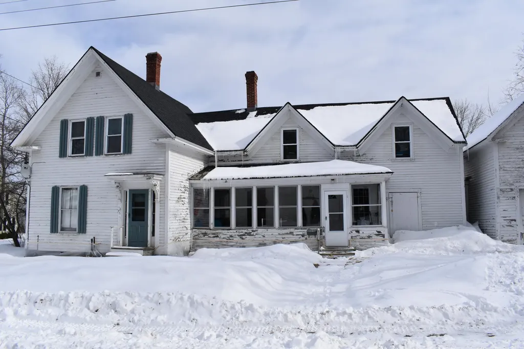 139 Lancey Street Pittsfield ME 04967