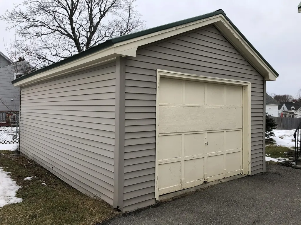 132 Elm Street Bangor ME 04401
