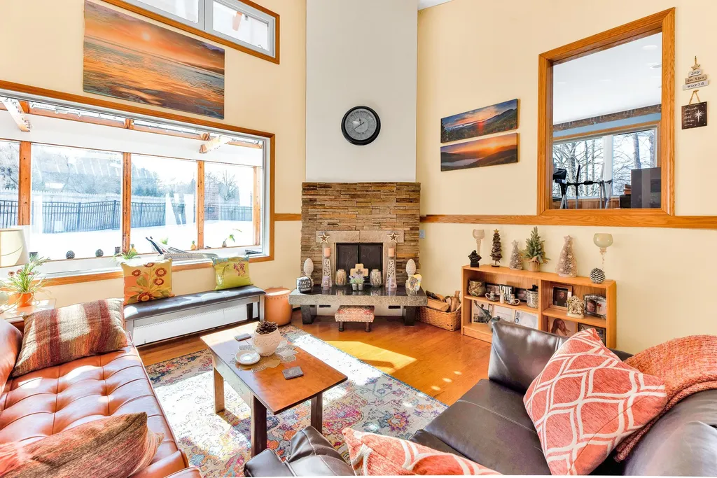 121 Hurst Lane Farmington ME 04938