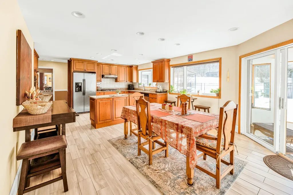 121 Hurst Lane Farmington ME 04938