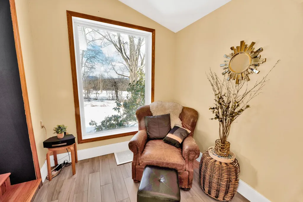 121 Hurst Lane Farmington ME 04938