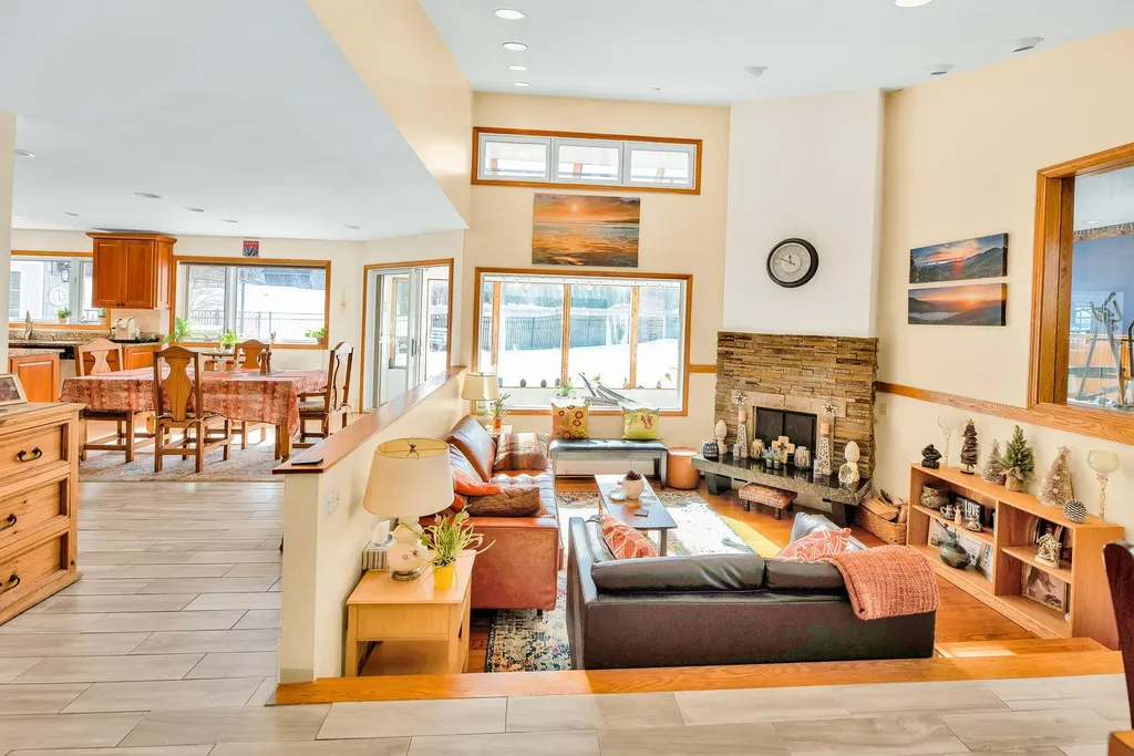 121 Hurst Lane Farmington ME 04938