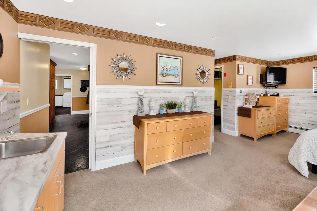 121 Hurst Lane Farmington ME 04938