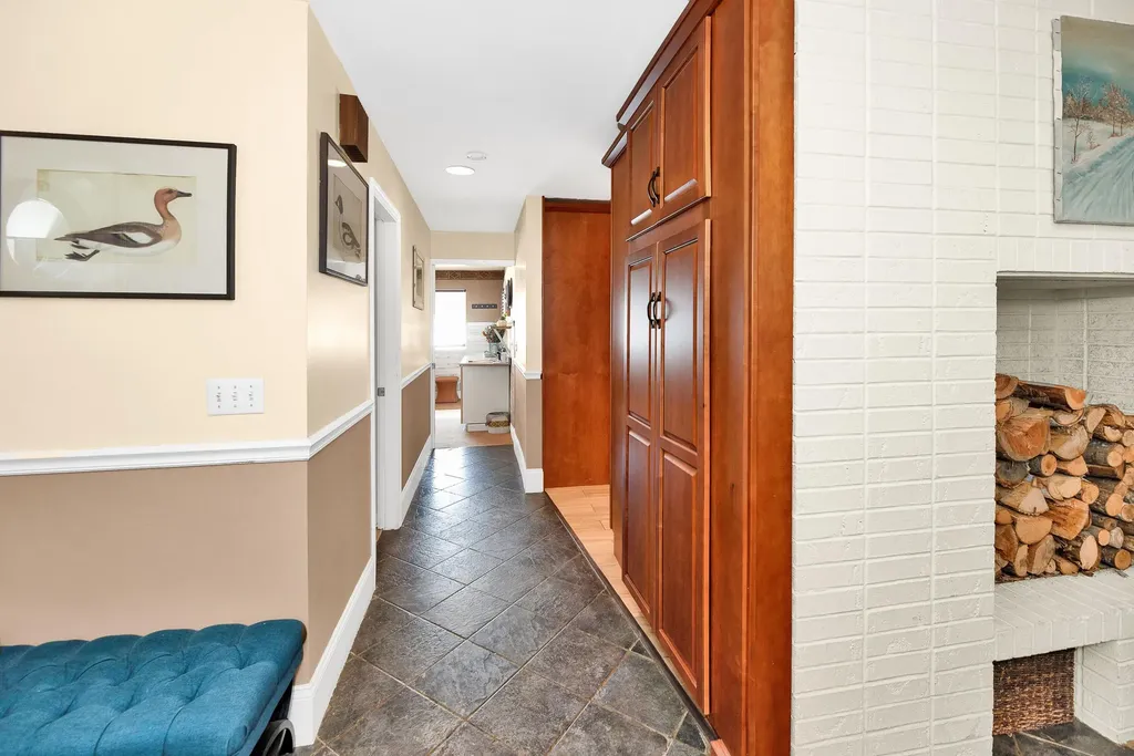 121 Hurst Lane Farmington ME 04938