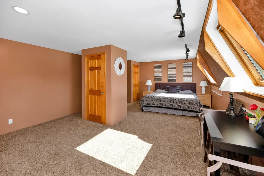 121 Hurst Lane Farmington ME 04938