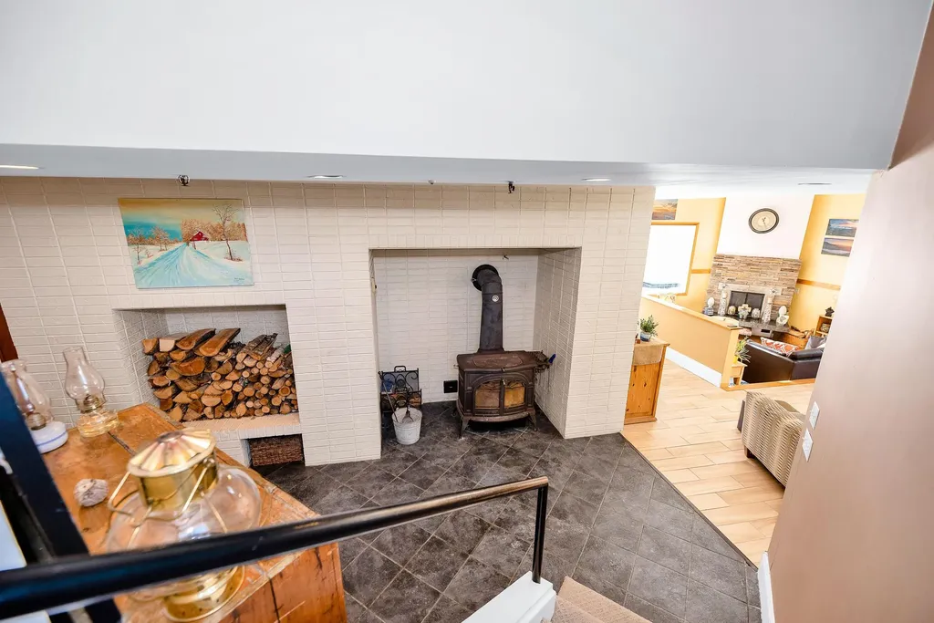 121 Hurst Lane Farmington ME 04938