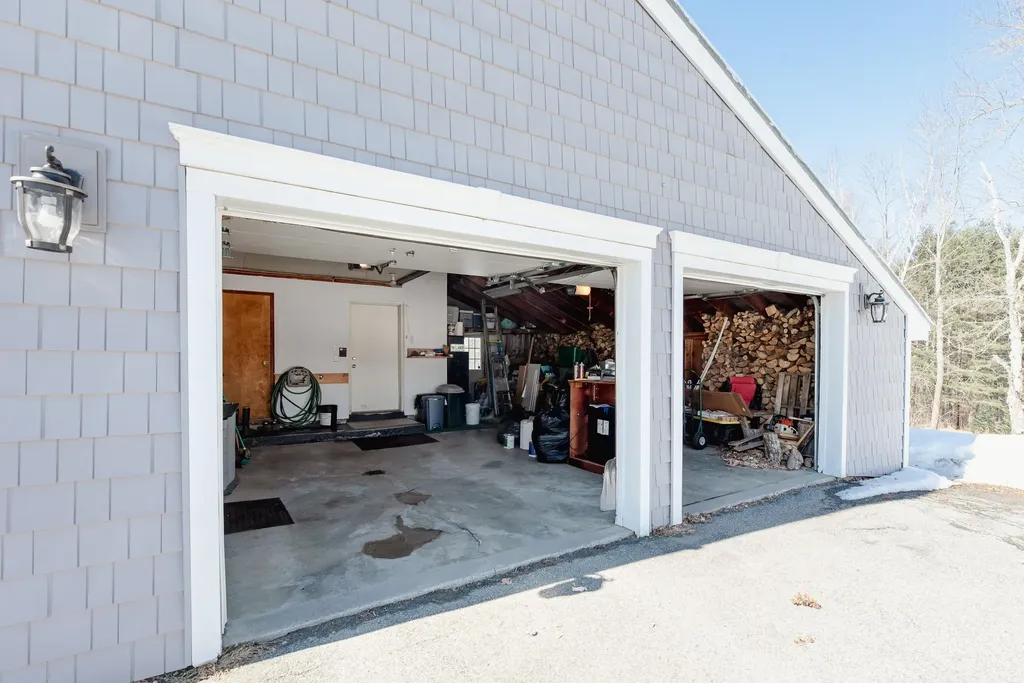 121 Hurst Lane Farmington ME 04938