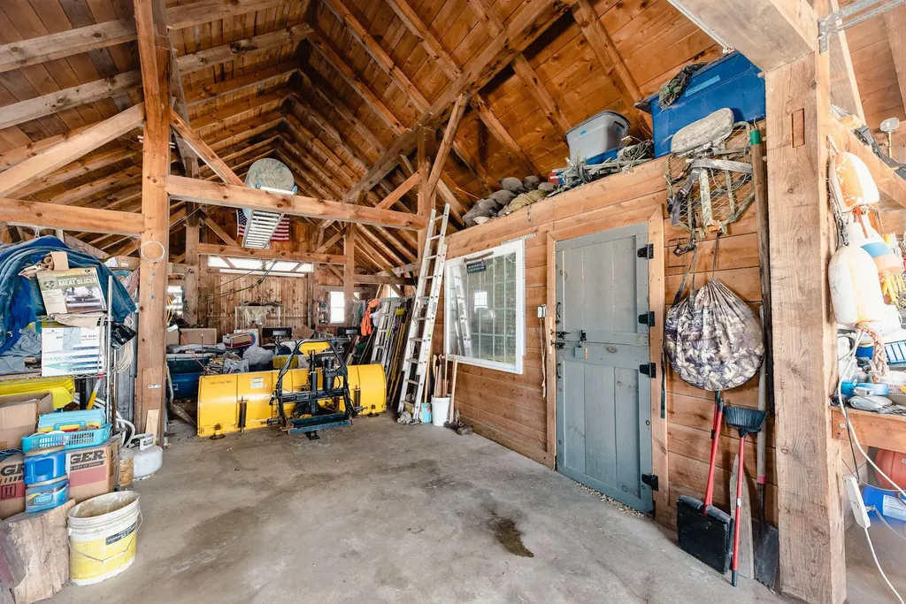 121 Hurst Lane Farmington ME 04938