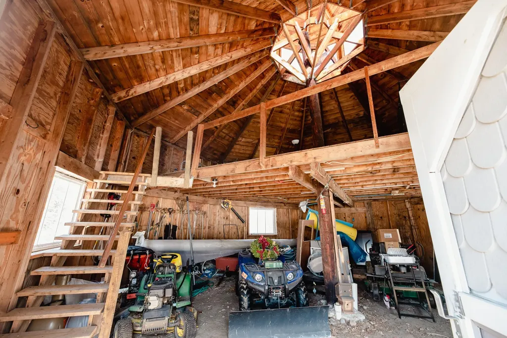 121 Hurst Lane Farmington ME 04938
