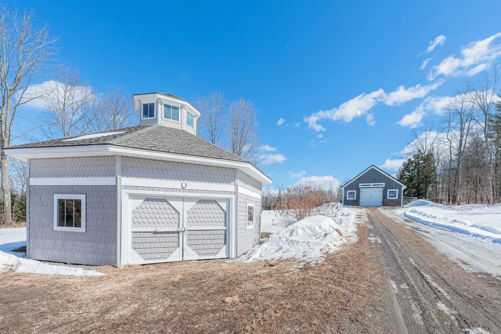 121 Hurst Lane Farmington ME 04938