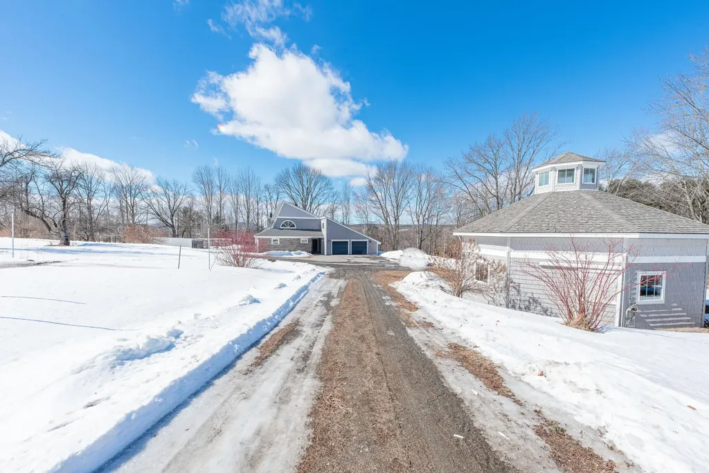 121 Hurst Lane Farmington ME 04938