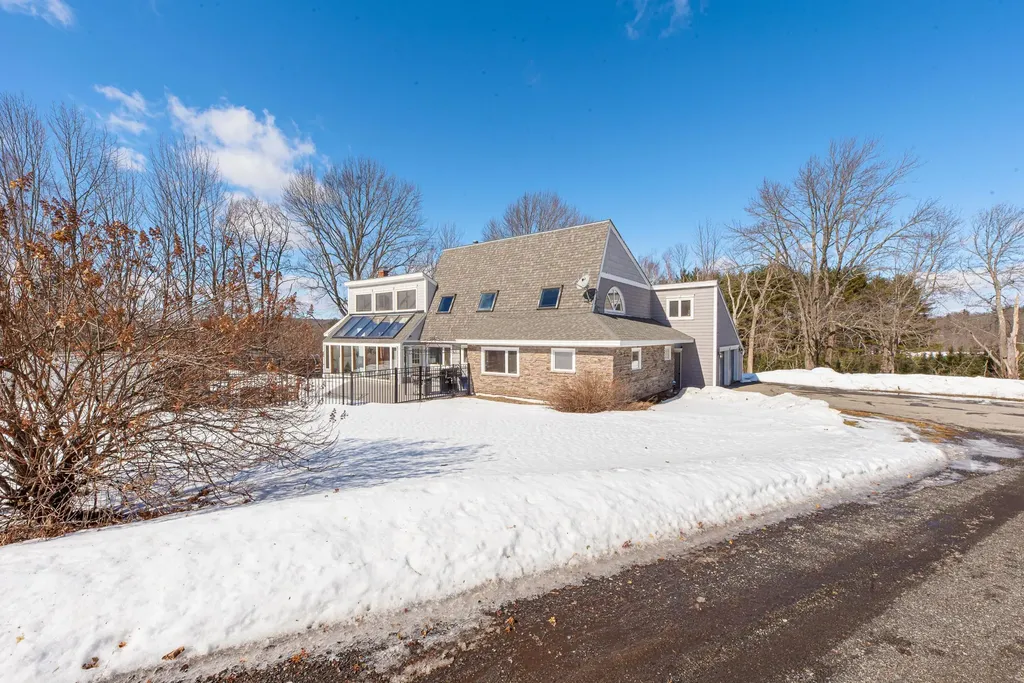 121 Hurst Lane Farmington ME 04938