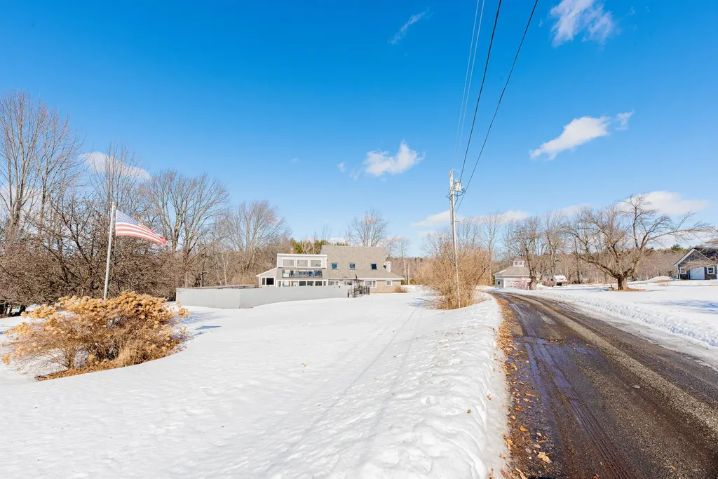 121 Hurst Lane Farmington ME 04938