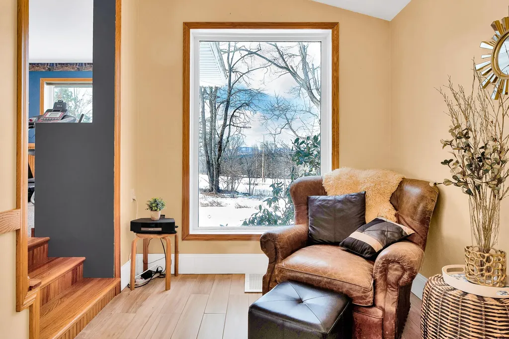 121 Hurst Lane Farmington ME 04938