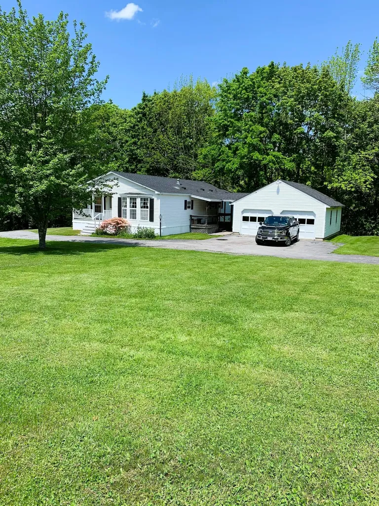 60 Jefferson Street Waldoboro ME 04572