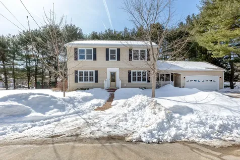 4 Alec Street Lewiston ME 04240