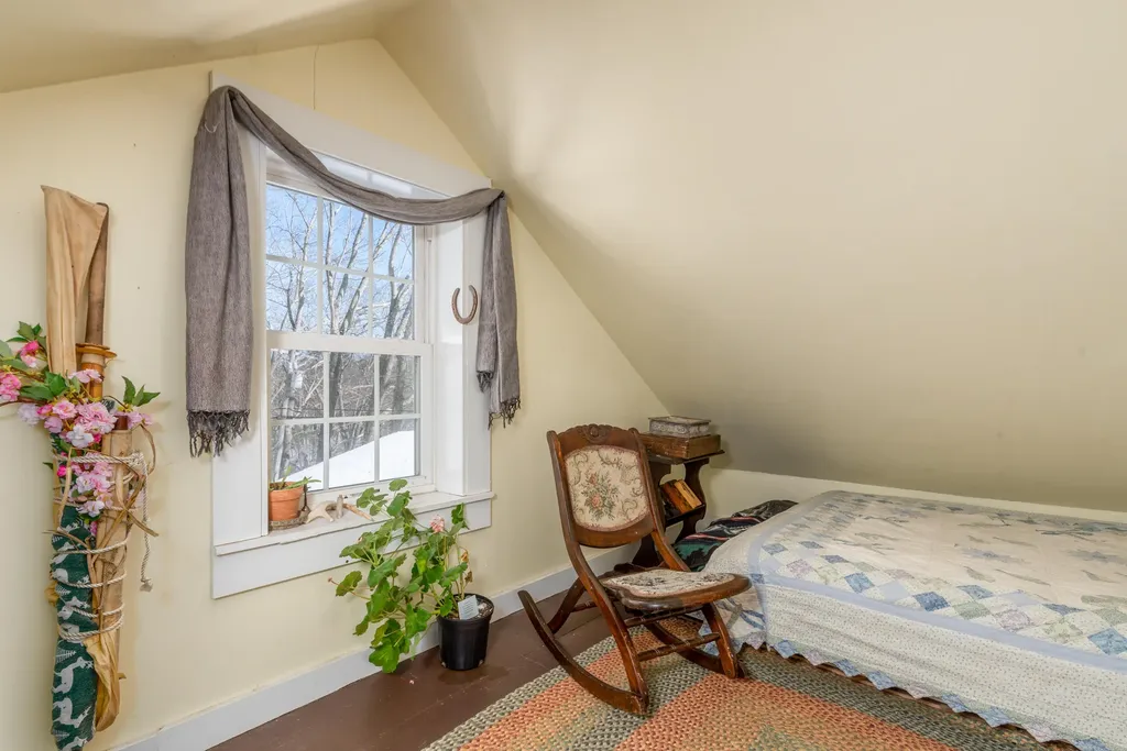 674 Appleton Road Union ME 04862