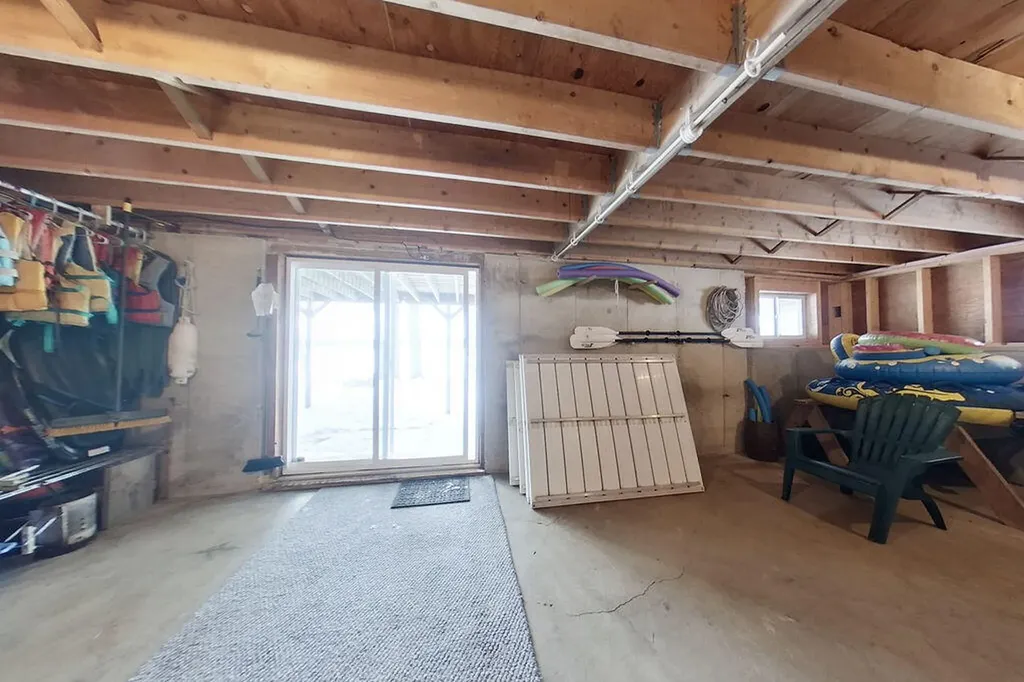 1 Waterfront Road Naples ME 04055