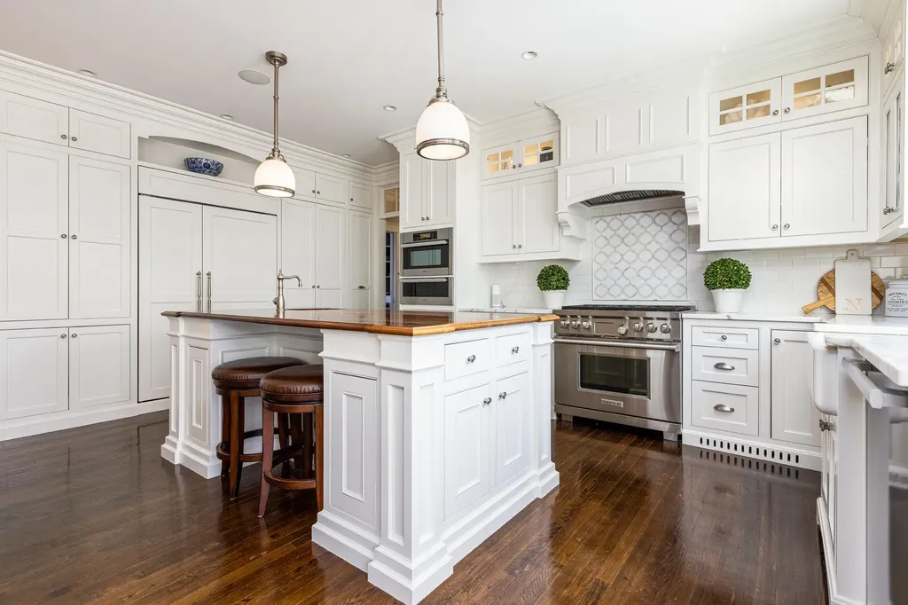 8 Mayflower Road Falmouth ME 04105