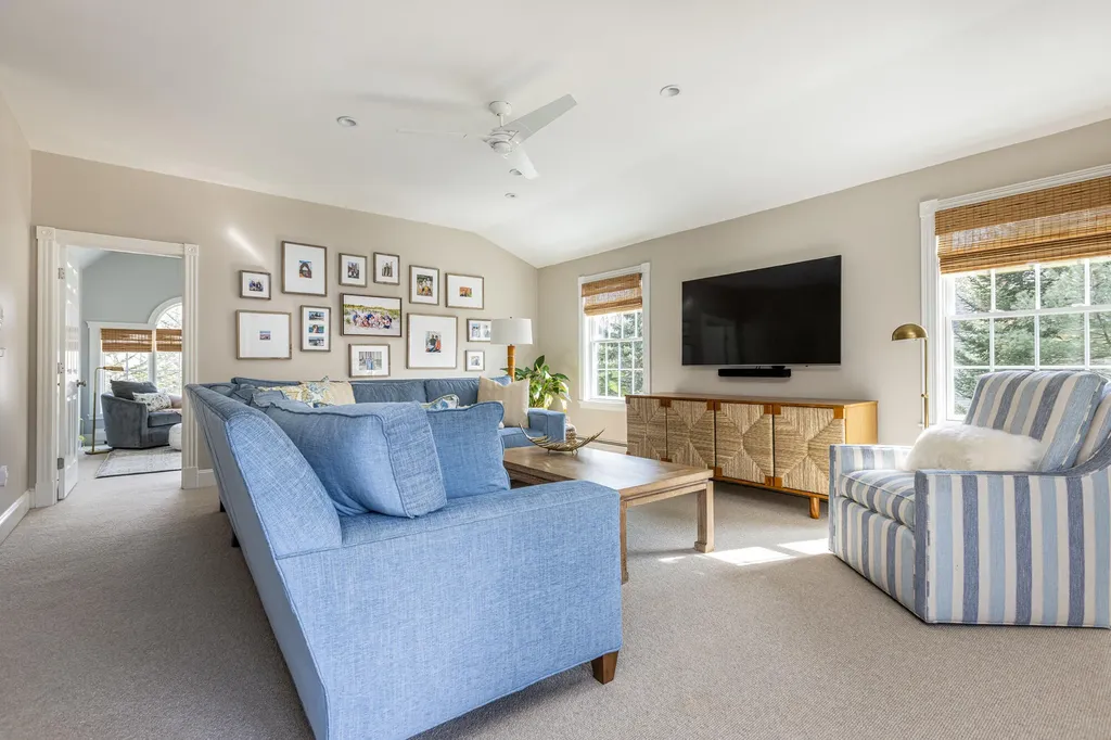 8 Mayflower Road Falmouth ME 04105