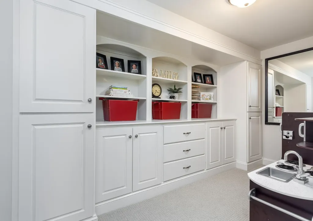 8 Mayflower Road Falmouth ME 04105