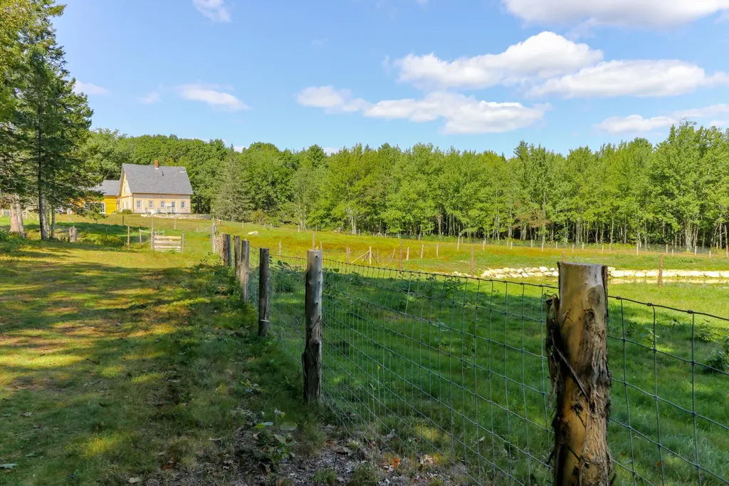 720 Kingdom Road Blue Hill ME 04614